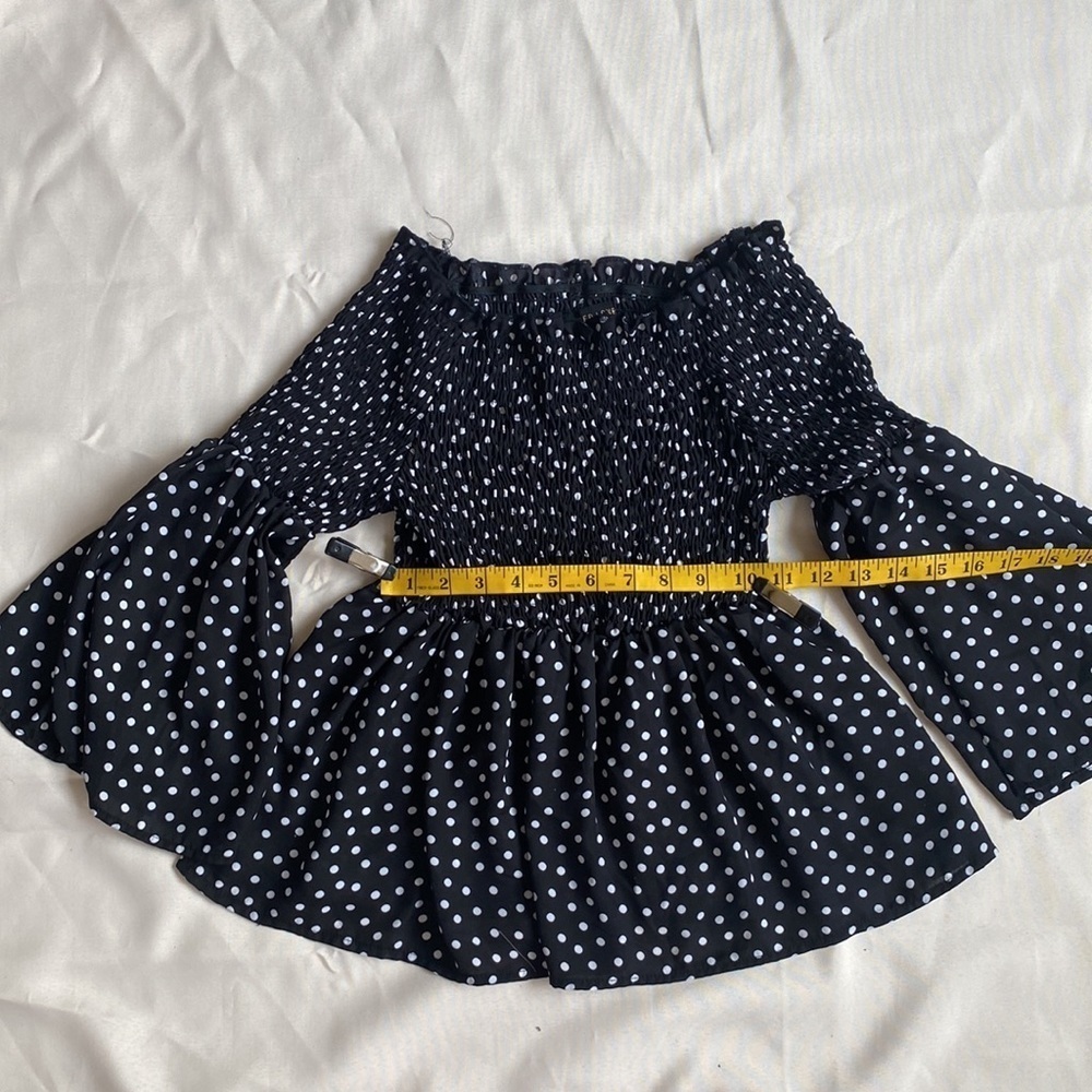 QED London Polka Dot Off Shoulder Top - Picture 6 of 9